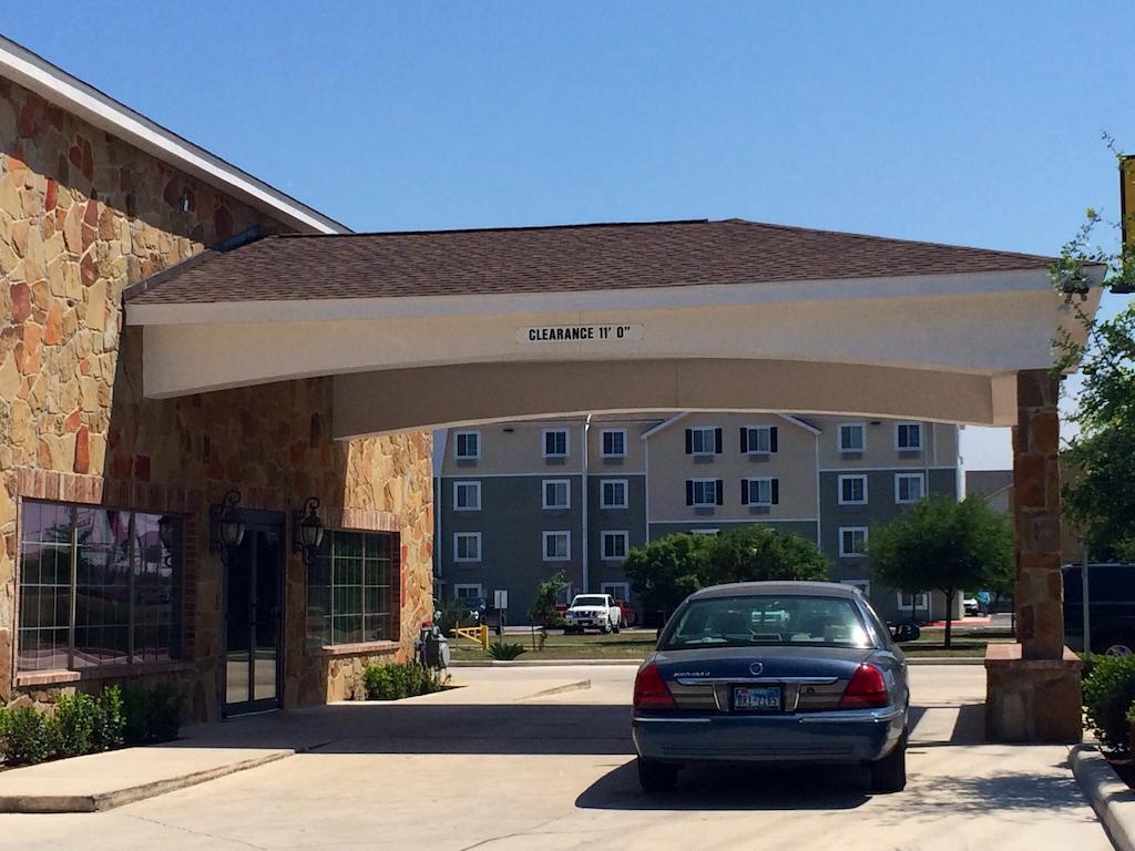 Super 8 By Wyndham San Antonio Near Fort Sam Houston Exteriör bild